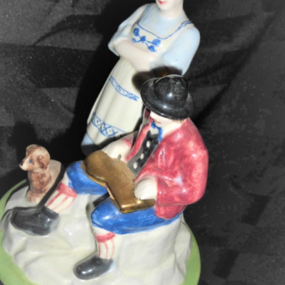 15" high BEER STEIN Hand Made & Painted Signed Mary Howroyd Collectible Mug - Picture 4 of 8